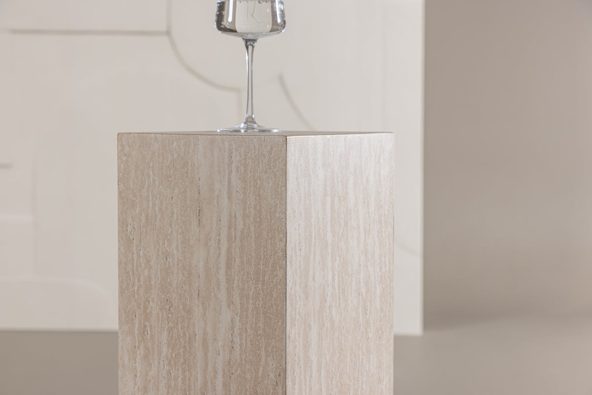 Pedestal RAMSVIK beige 23x23x65cm (el pedido anticipado llegará el 01-02-2025)