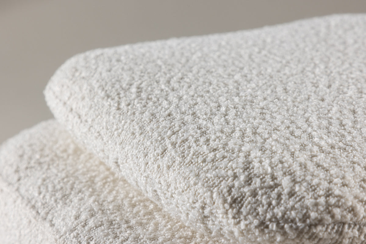 Puff LAUREL 52.94X82.53X65.5 teddy blanco (reserva en stock 25-02-2025)